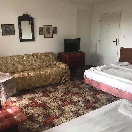 Guestrooms Ross Veliko Tărnovo Exterior foto